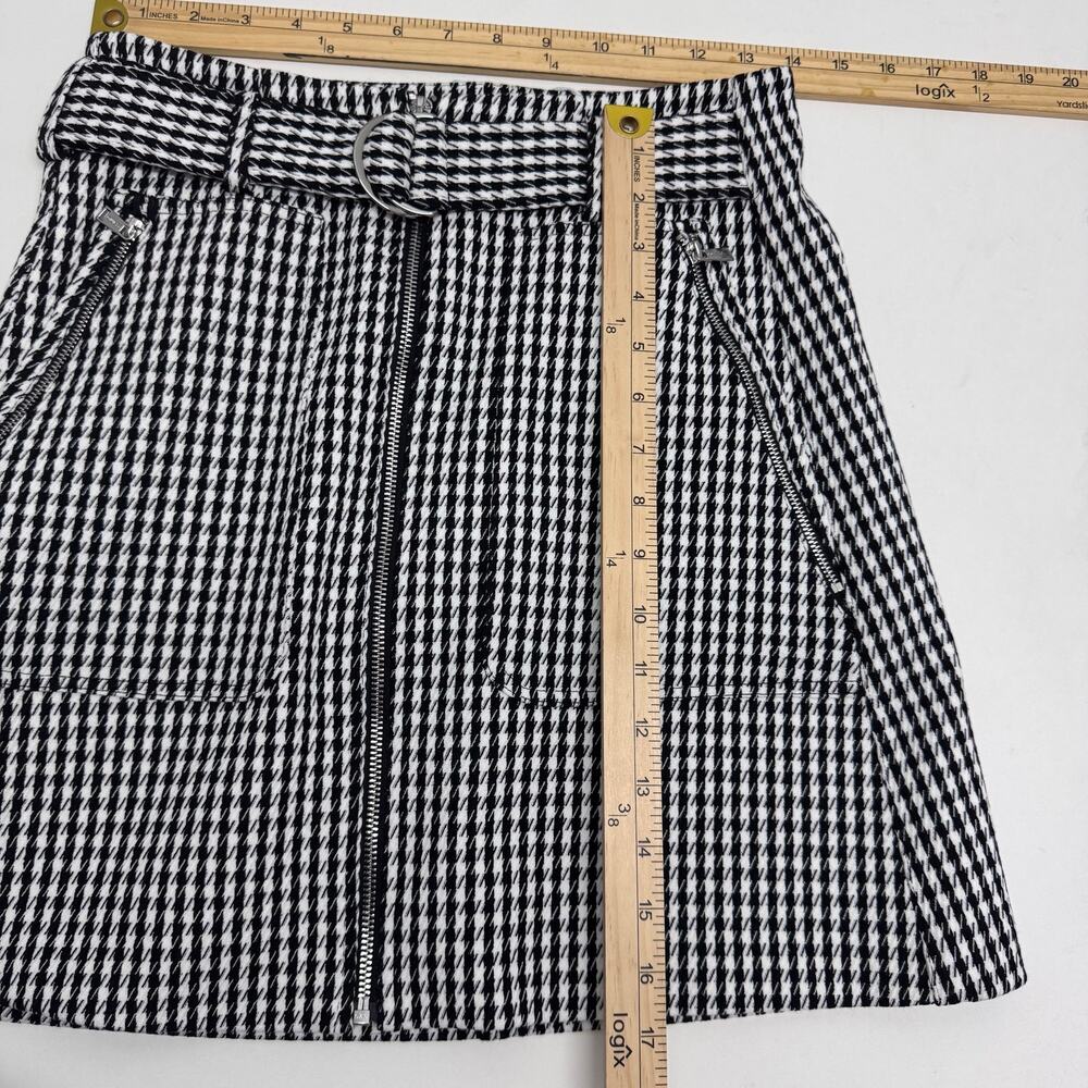 NWT Guess Black White Checked Rafa Mini Skirt Preppy Academia Old Money sz Small - Picture 7 of 10